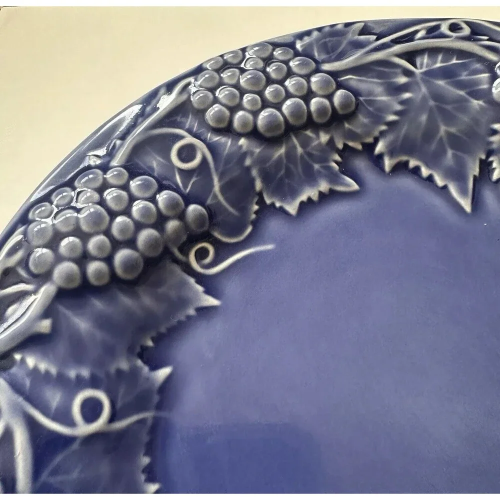Set Of 2 Bordallo Pinheiro Cobalt Blue Grapes, Vine, Leaves 9.4” Luncheon Plates